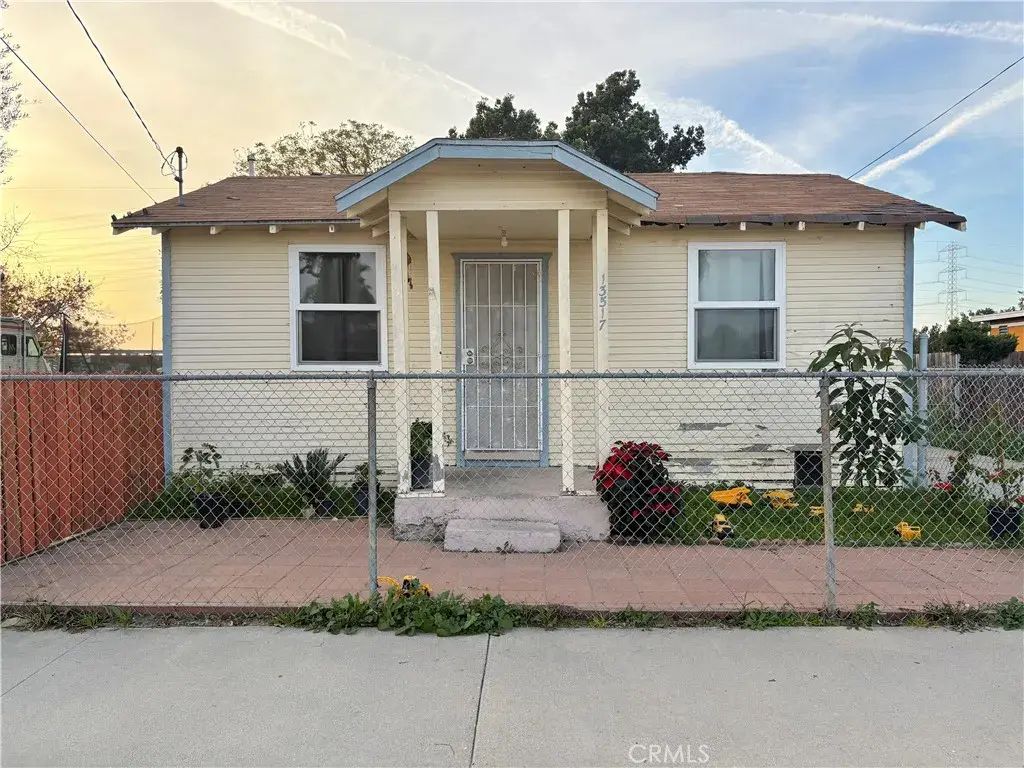 13517 Curtis And King, Norwalk
