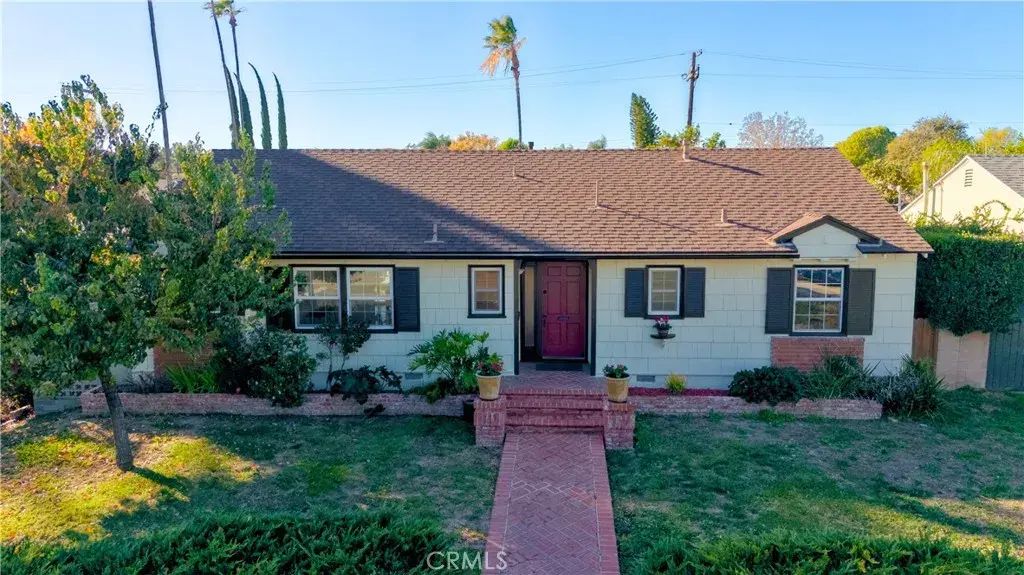 6553 Winnetka, Winnetka
