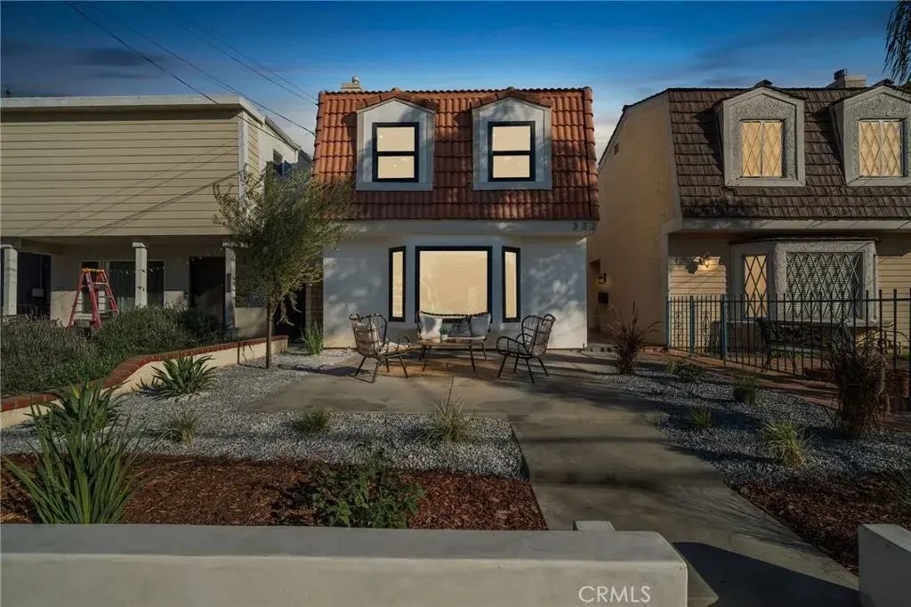 332 Flint Avenue, Long Beach