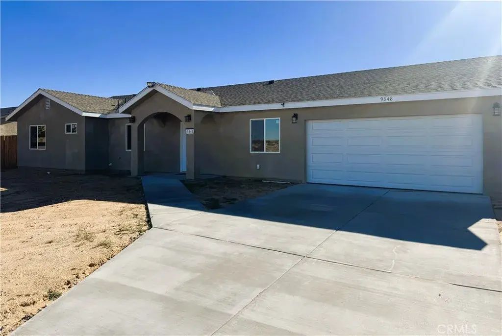 9348 S Loop Boulevard, California City
