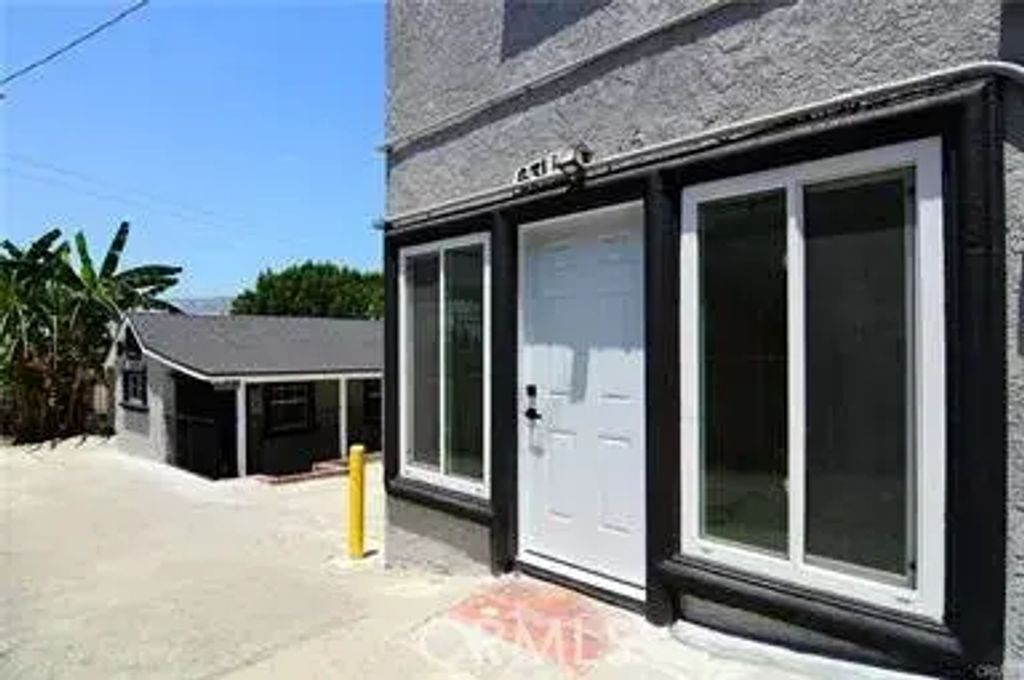 631 N Benton Way, Silver Lake