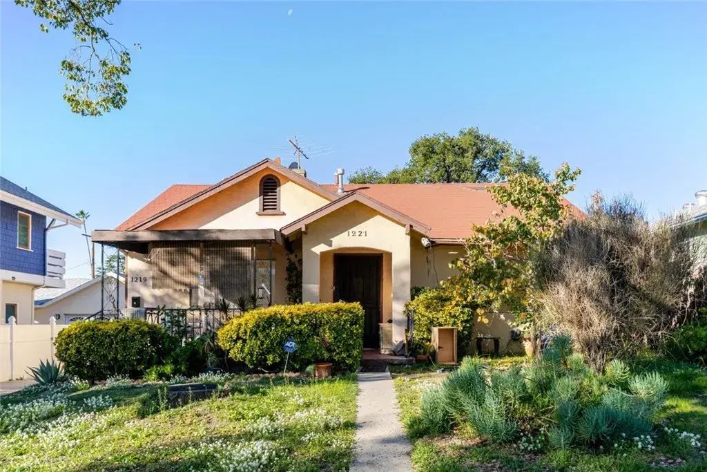 1221 Wesley Avenue, Pasadena