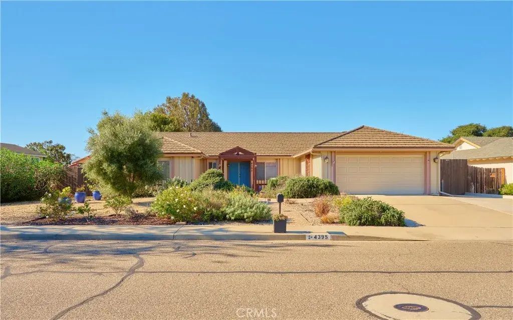 4395 Coachman, Santa Maria