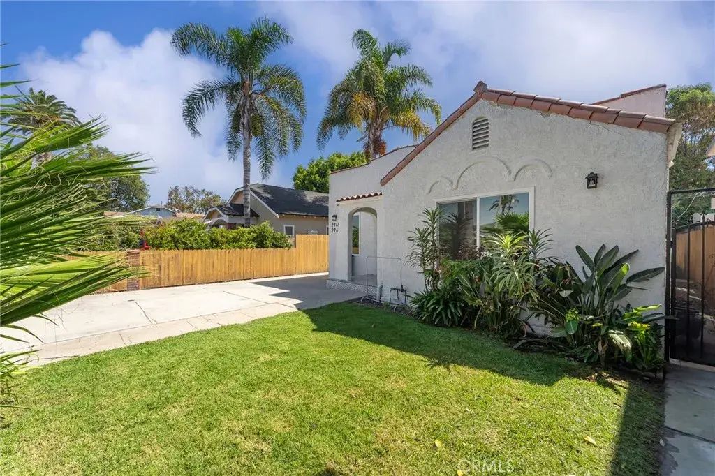 2740 S Sycamore, Los Angeles