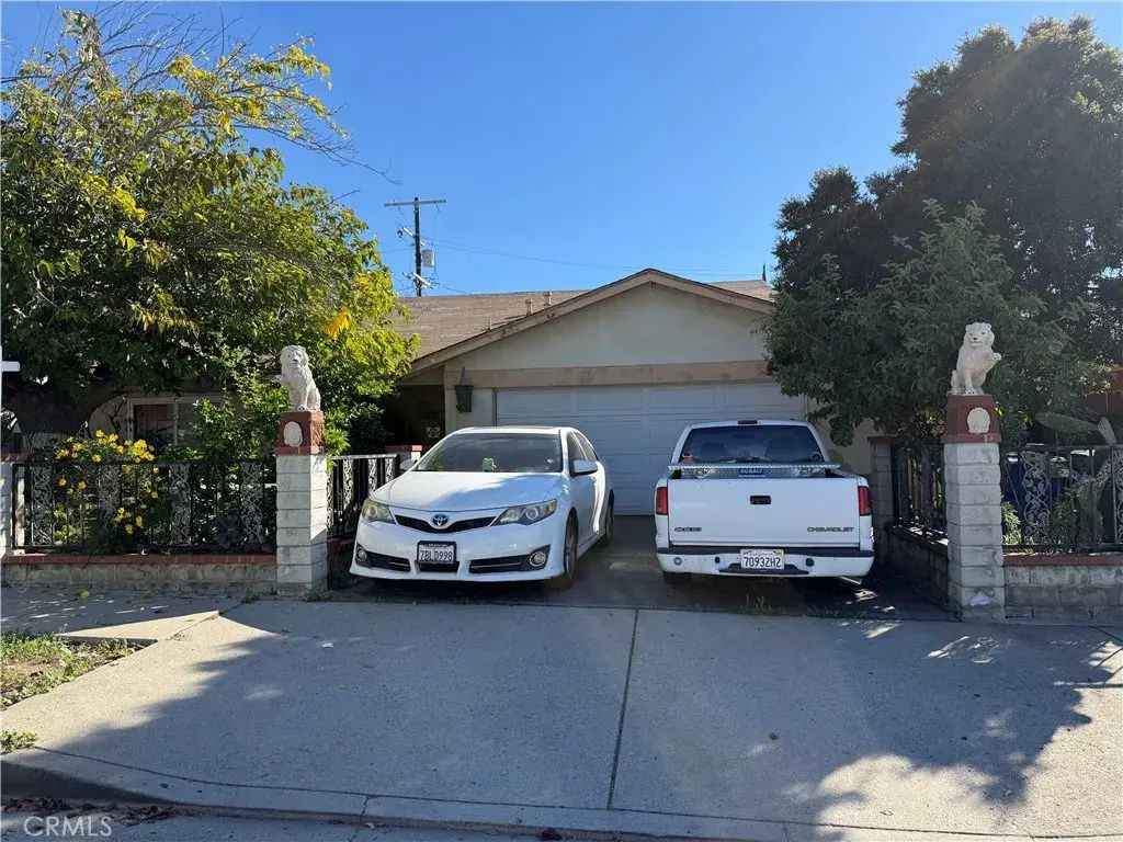14428 Rex Street, Sylmar