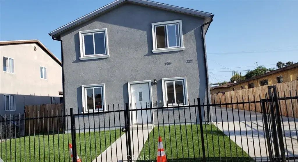 220 W 112th, Los Angeles