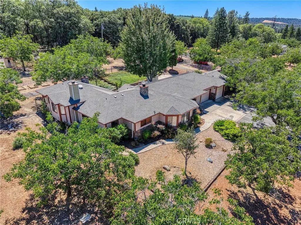 8700 Red Hills Road, Kelseyville
