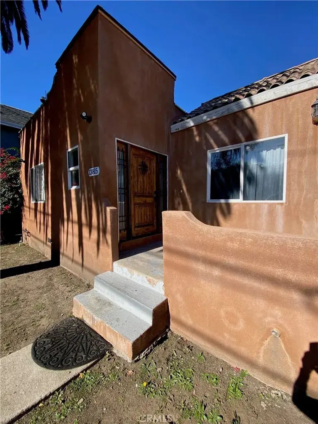 13815 Vanowen Street, Van Nuys