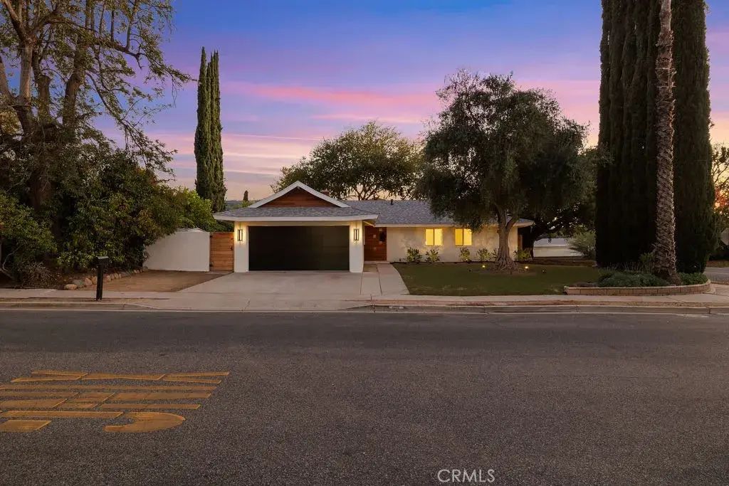 913 Mountain View, Ojai