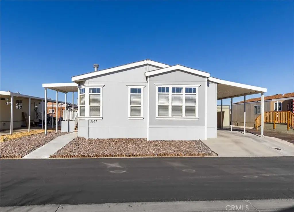 2107 Colleen, Rosamond