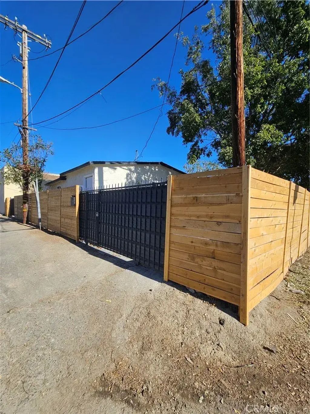 10657 Sherman, Sun Valley