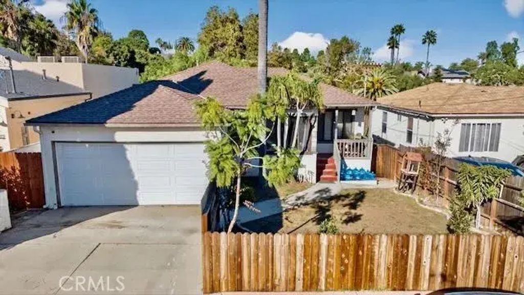 1092 W 6th, San Pedro