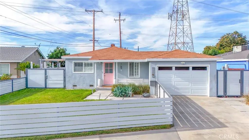 6805 Pioneer, Whittier