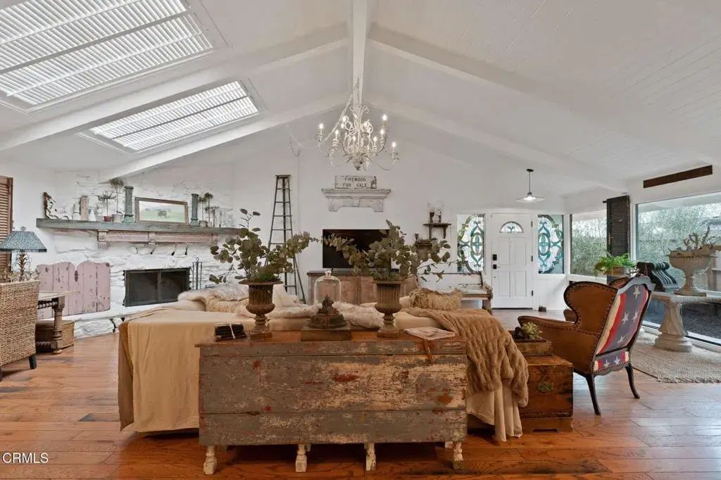 1139 Cota Street, Santa Ynez