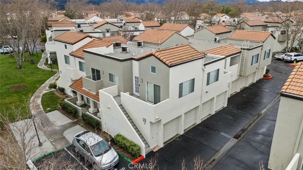 24491 Valle Del Oro 201, Newhall