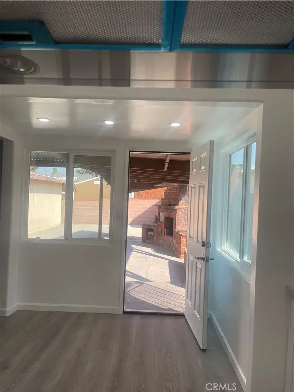 6103 Southside, East Los Angeles