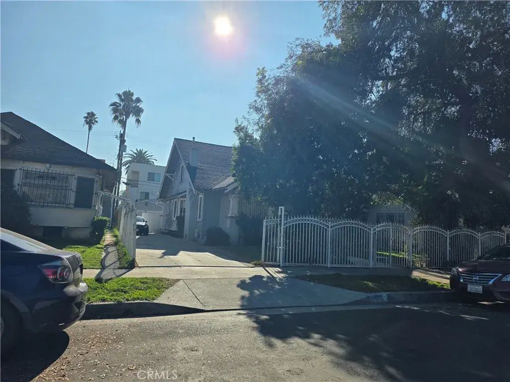1180 W 39th Place, Los Angeles