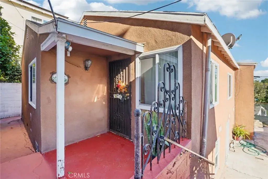 1046 N Bonnie Beach Place, Los Angeles