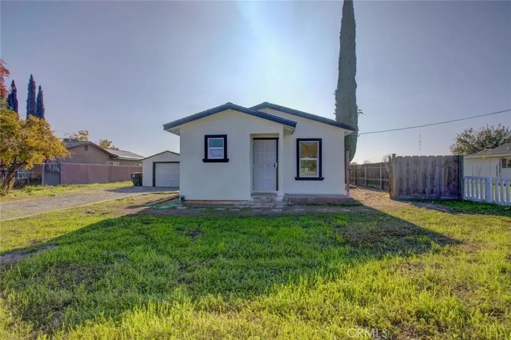 7577 Walnut, Winton