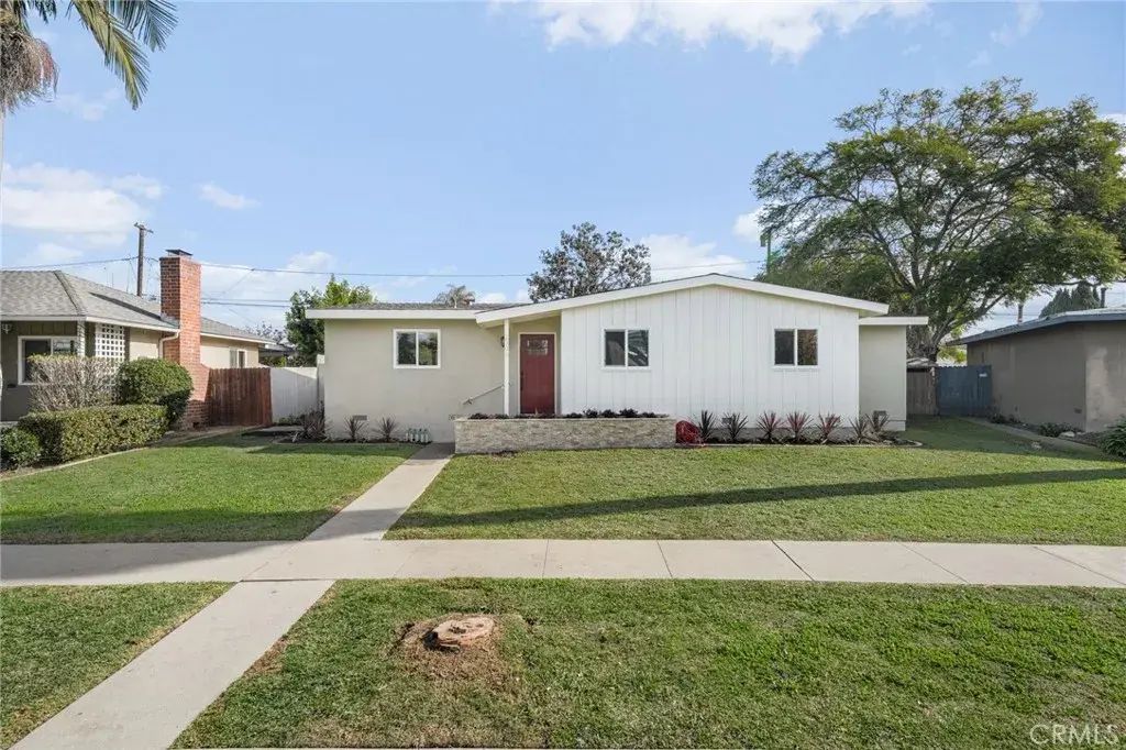 2306 Carfax, Long Beach