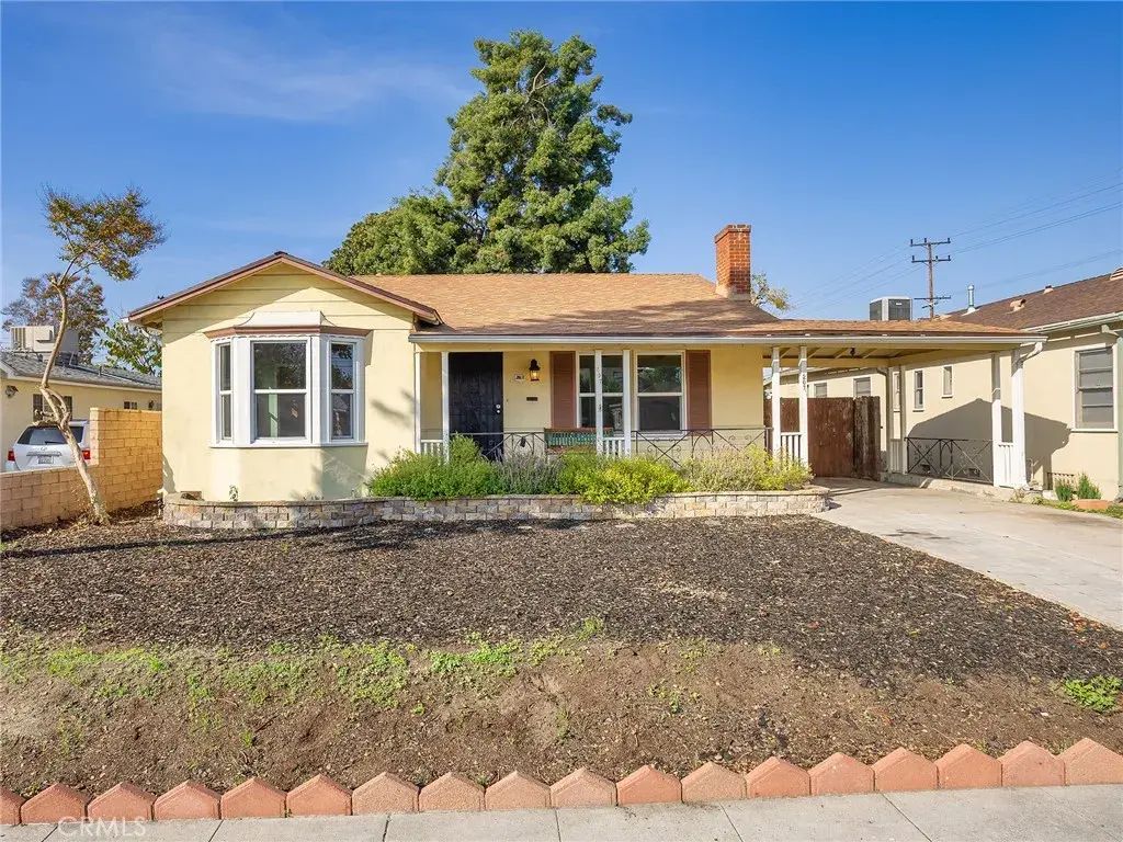 207 W Ash Avenue, Burbank