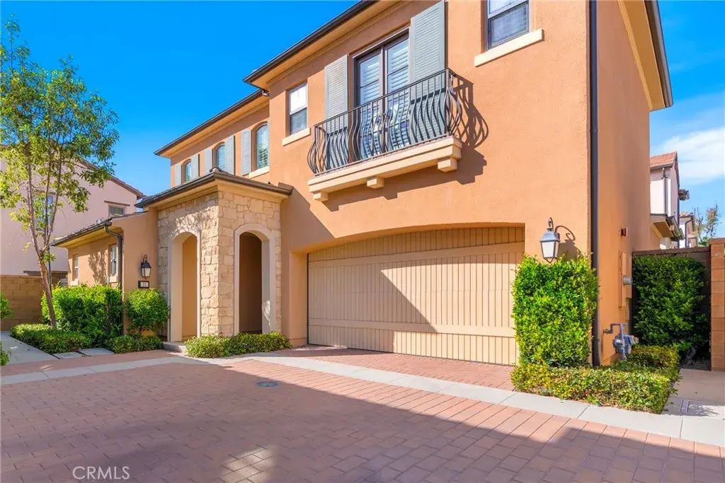 71 Brixton, Irvine