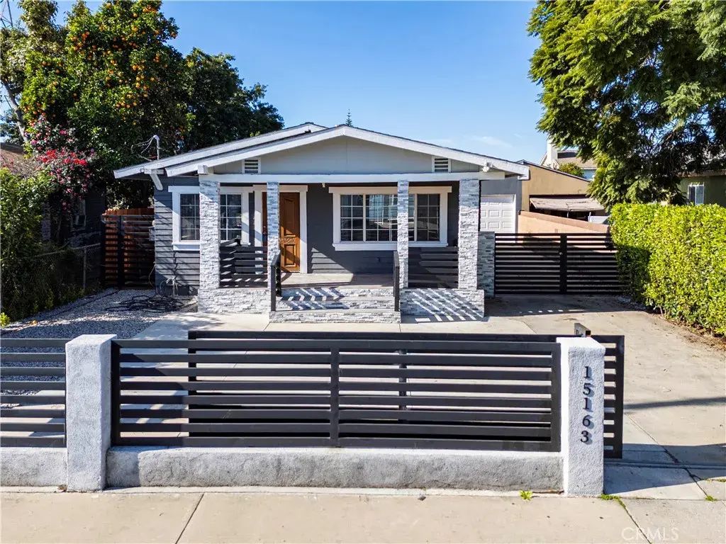 15163 Hayter, Paramount