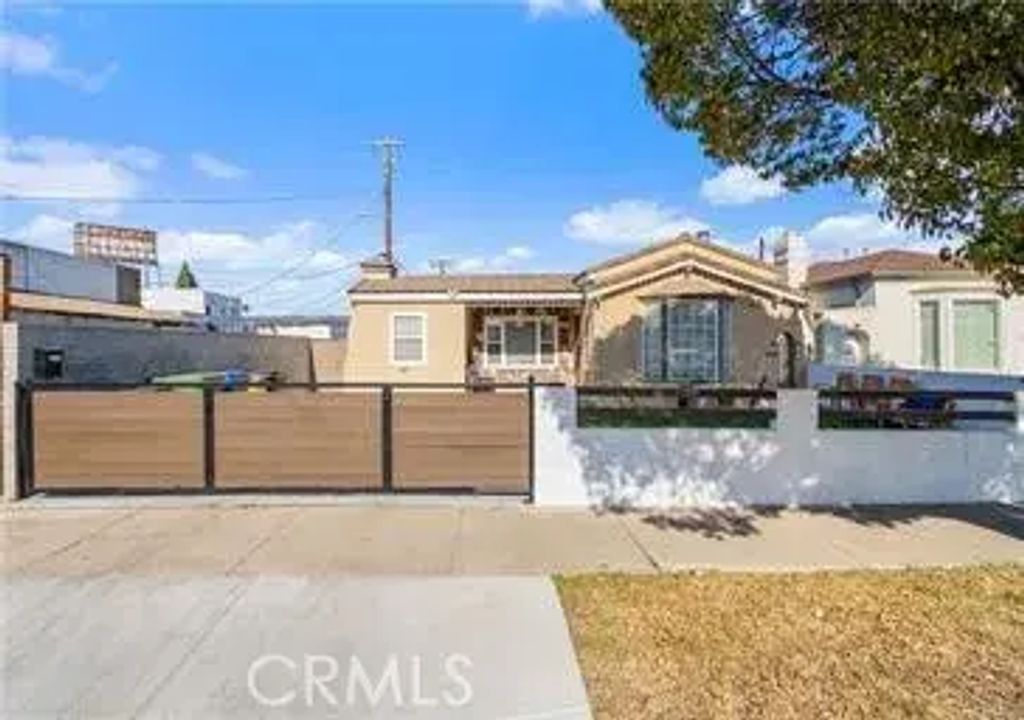 1743 W 79th, Los Angeles