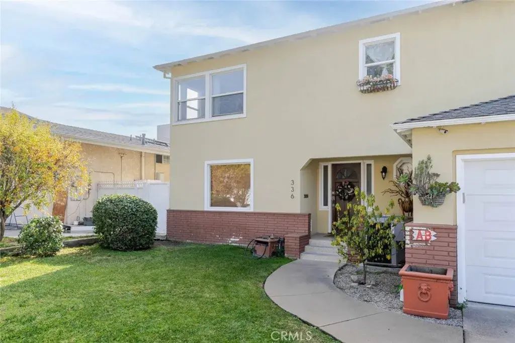 336 W Lexington Drive A, Glendale