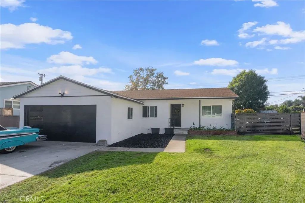 13434 Hutchcroft, La Puente