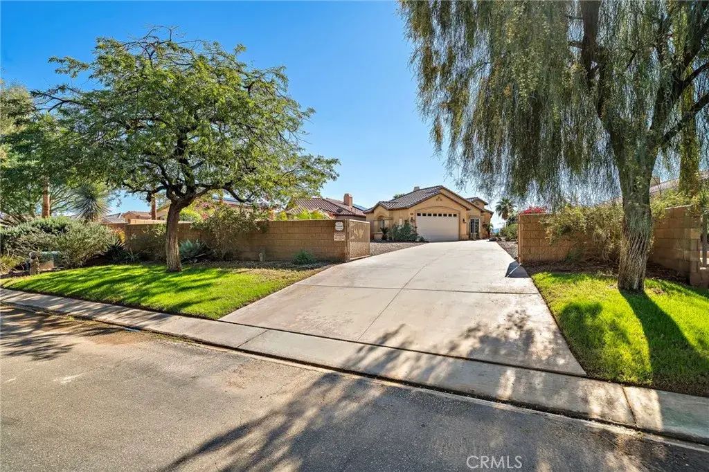 2710 Colorado River, Blythe