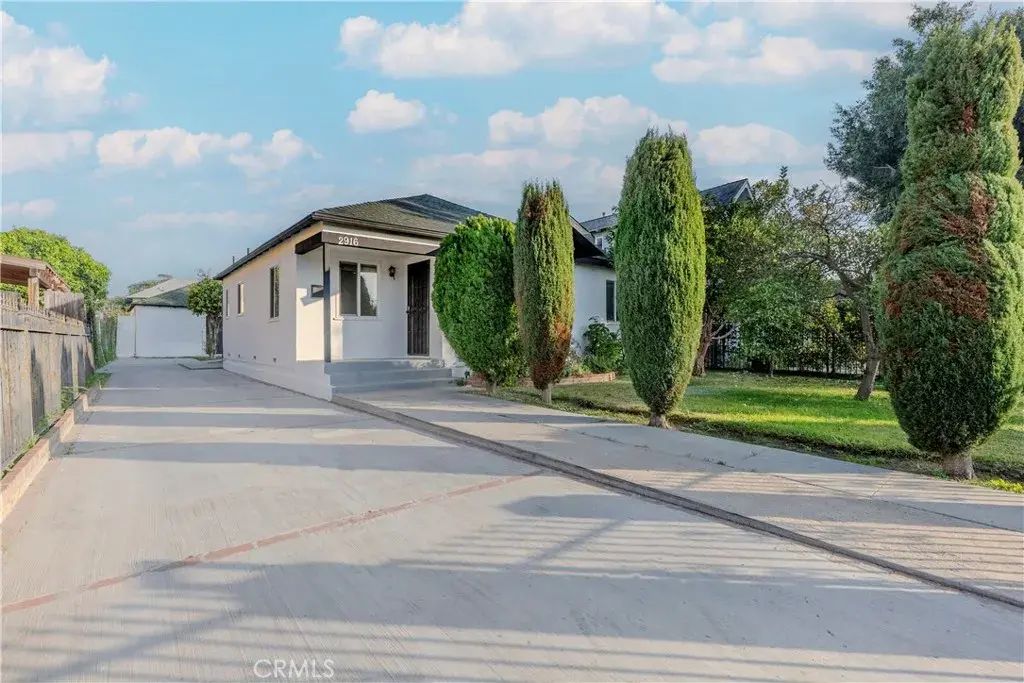 2916 Halldale, Los Angeles