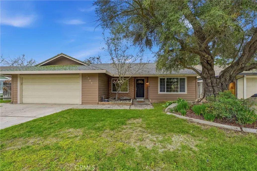 3308 Shamrock, Merced