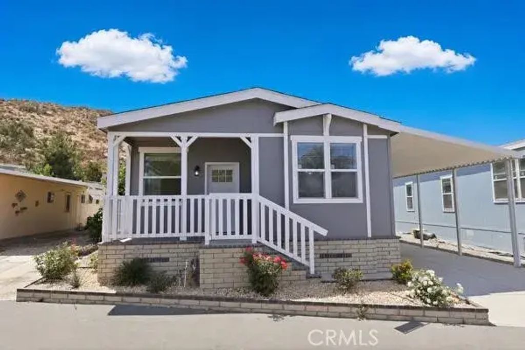 1536 S State 122, Hemet