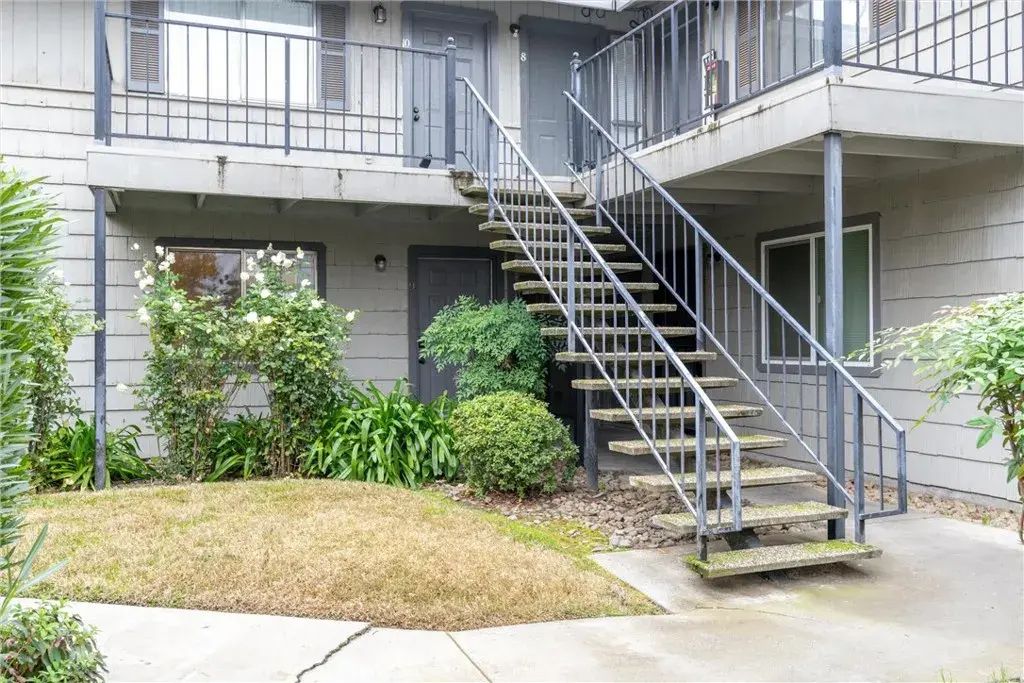 2375 Notre Dame Boulevard 9, Chico