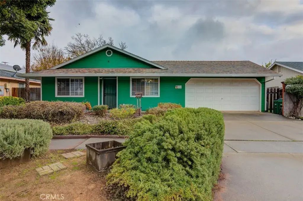 2732 Lowell, Chico