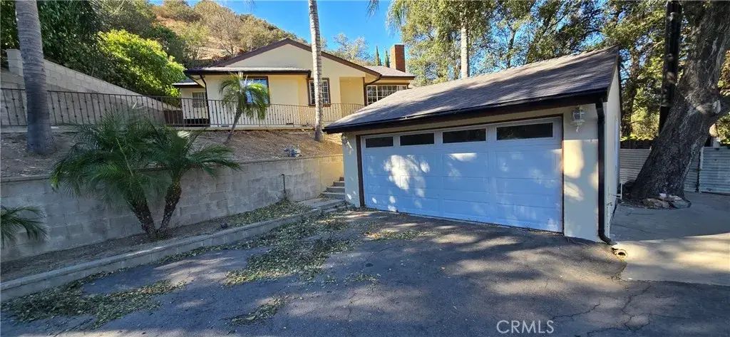 9741 Haines Canyon, Tujunga