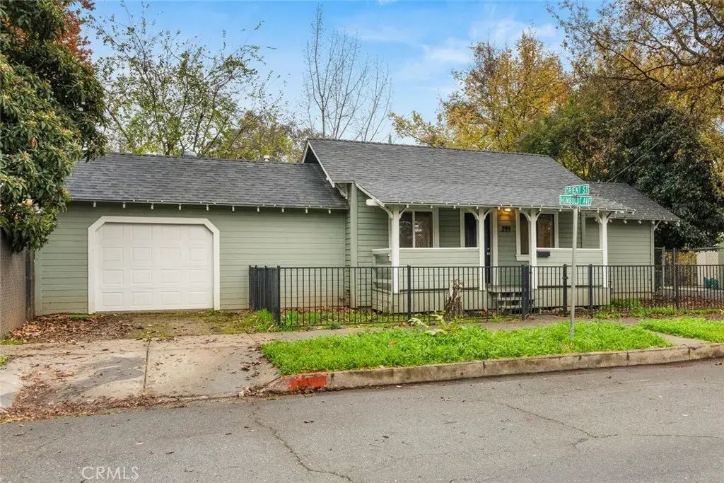 399 Humboldt, Chico