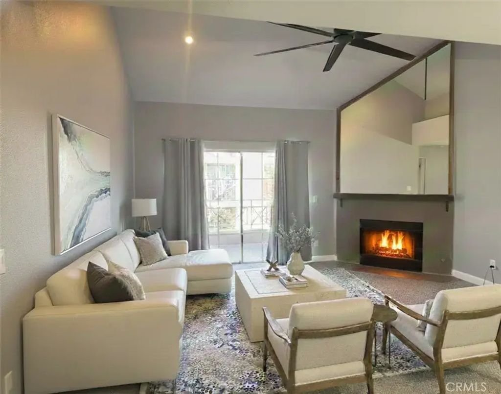 23605 Del Monte Drive 254, Valencia