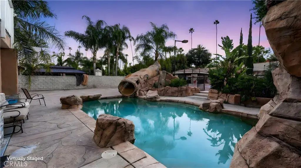 922 Armata Dr, Corona