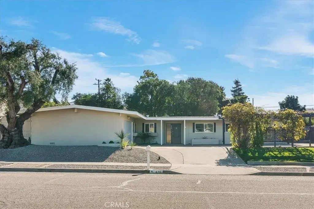 470 Majestic, Santa Maria