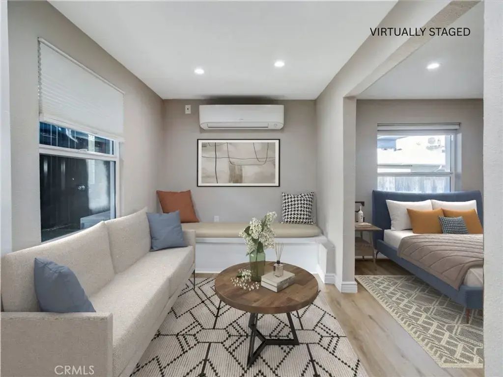 985 Dexter Street, Los Angeles