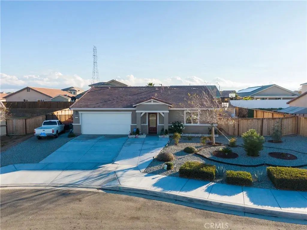 11461 Charlotte, Adelanto