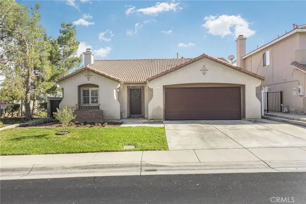 3415 Hawthorne, Corona