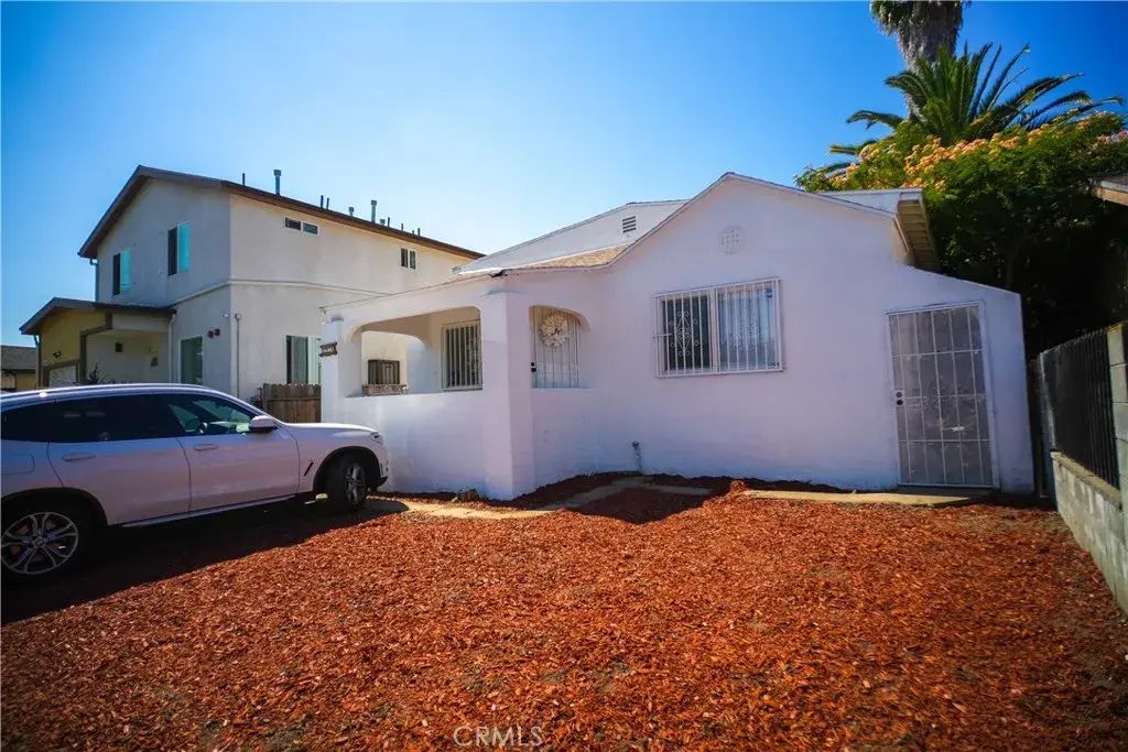 332 E 79th Street, Los Angeles