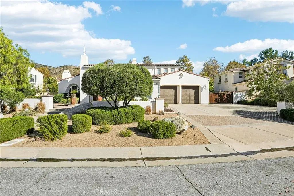 4442 Treasure Valley, Claremont