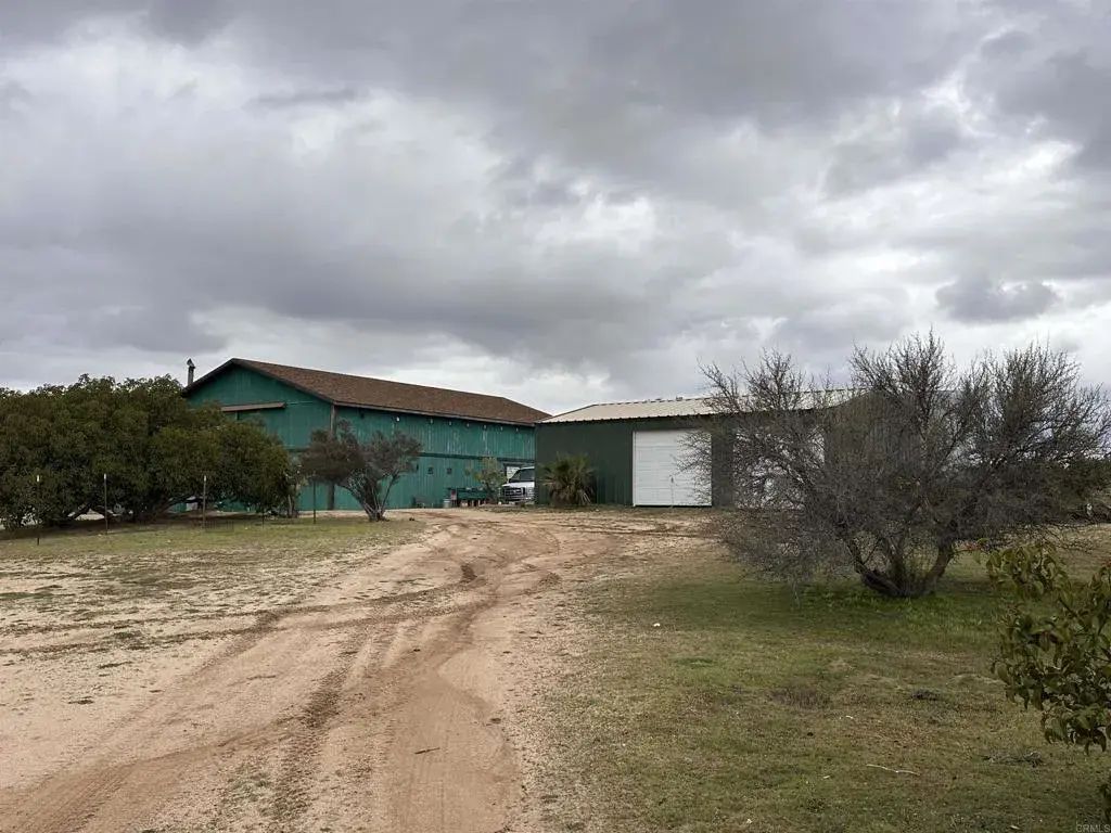 Starship Lane, Jacumba