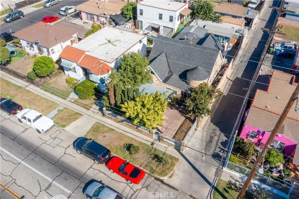 8710 Hooper Avenue, Los Angeles