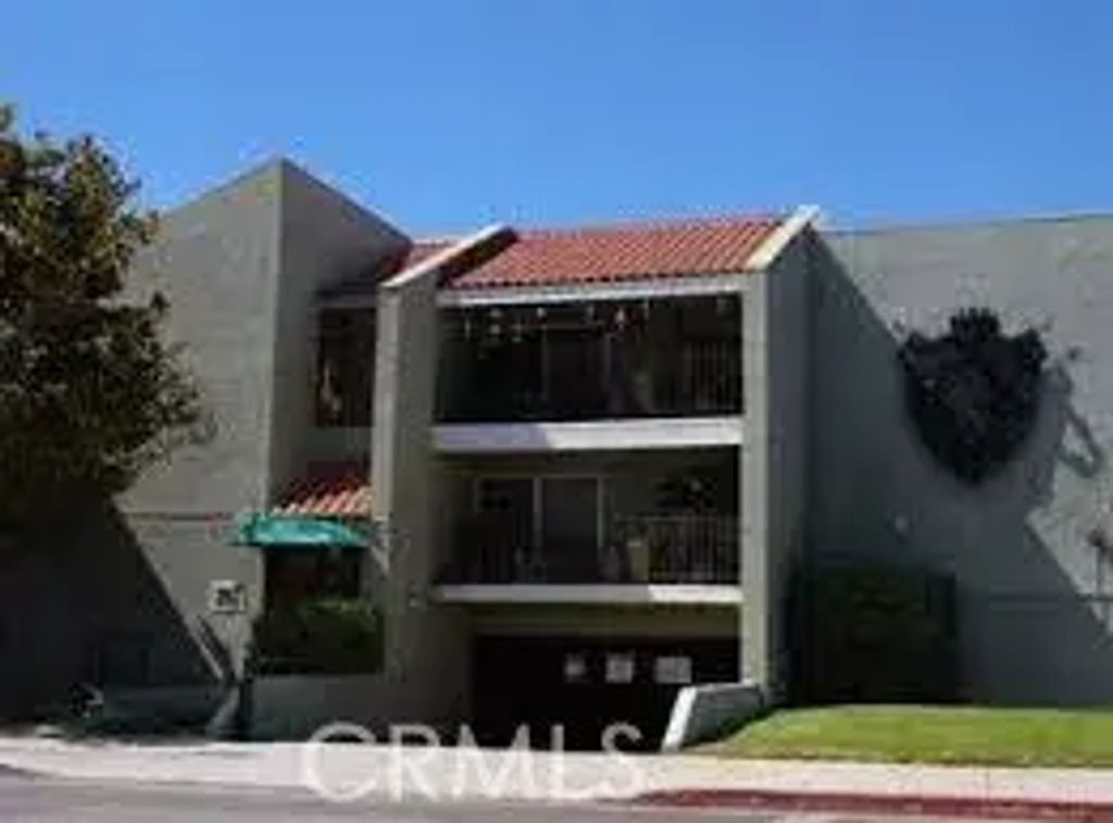 2257 Fair Park 102, Eagle Rock