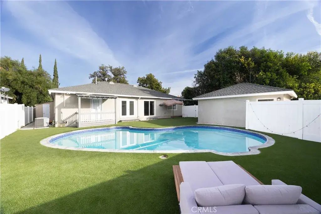 19138 Hartland Street, Reseda